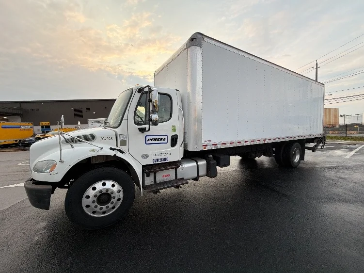 2018 Freightliner eM2 in Linden, NJ — photo 3