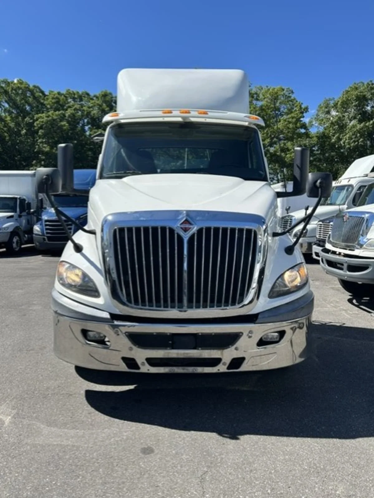 2019 International RH in Farmingdale, NY — photo 2