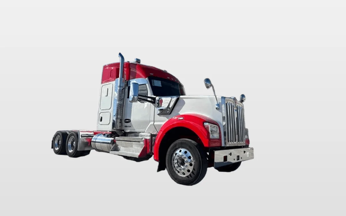 2022 Kenworth W990 - image 1