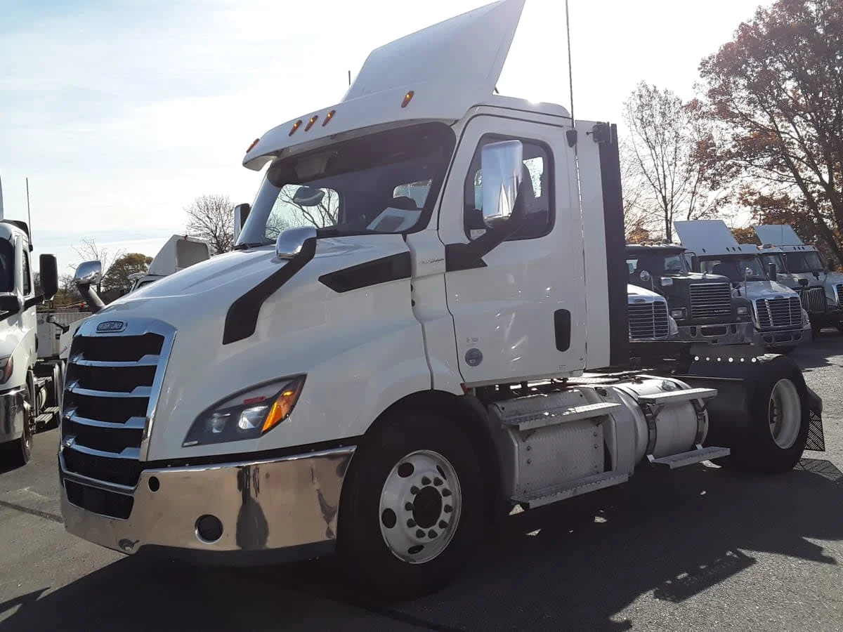 2020 Freightliner Cascadia in Salisbury, MA