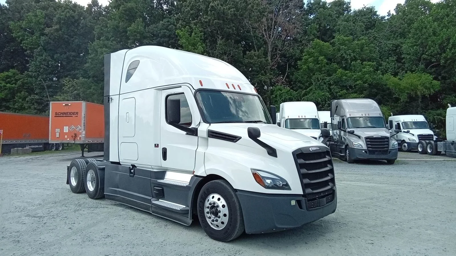 2023 Freightliner Cascadia in Charlotte, NC