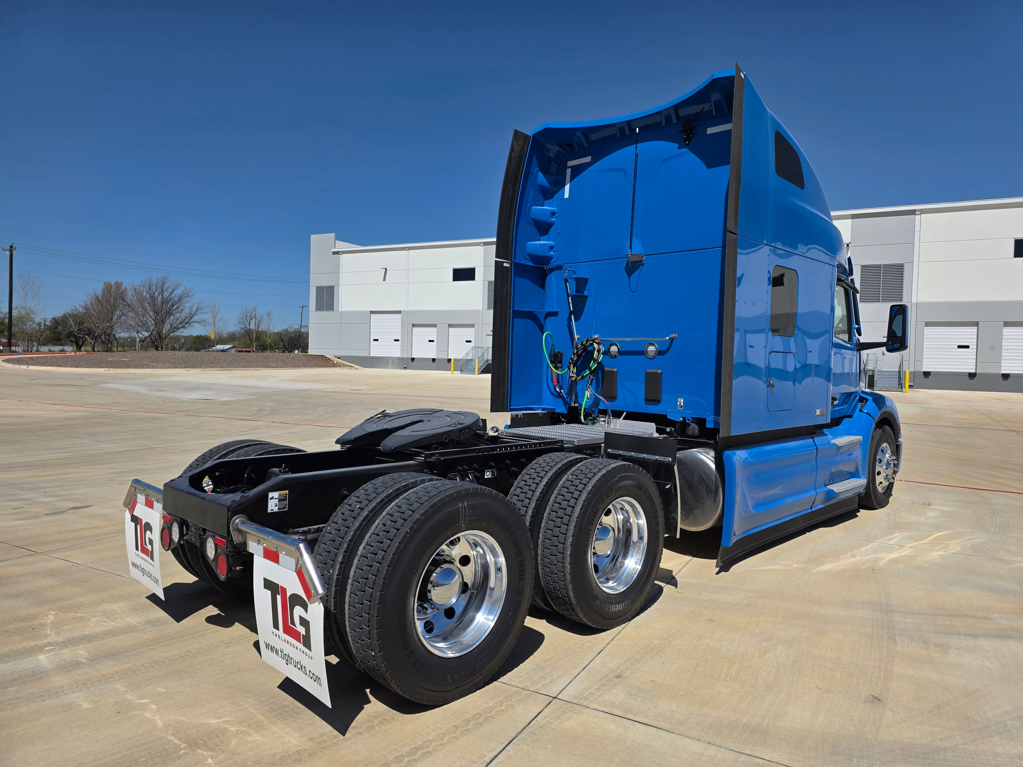 2027 Peterbilt 579 in Dunn, NC — photo 3