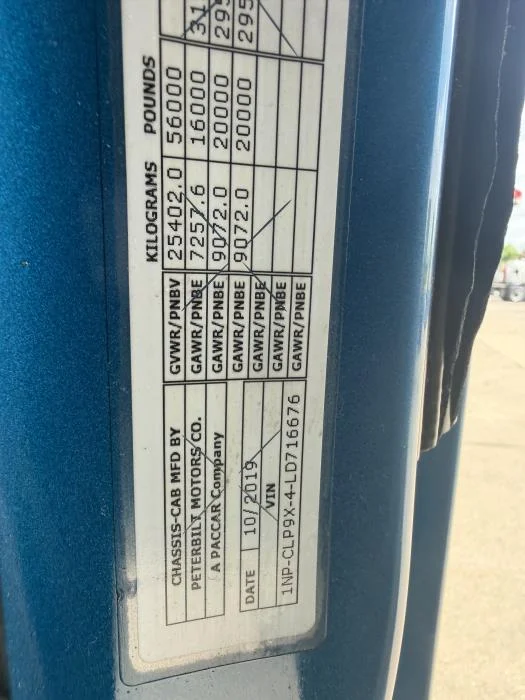 2020 Peterbilt 567 — photo 26