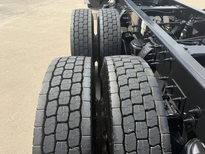2020 Peterbilt 567 — photo 13