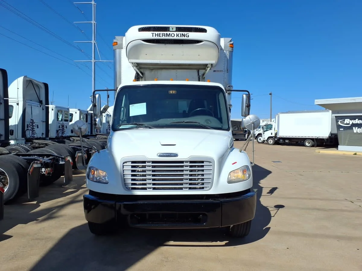 2018 Freightliner M2 106 in North Little Rock, AR — photo 2