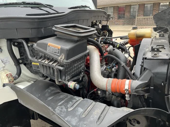 2020 International MV - image 10