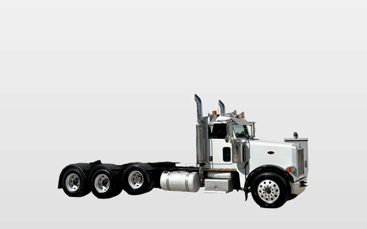 2006 Peterbilt - image 1