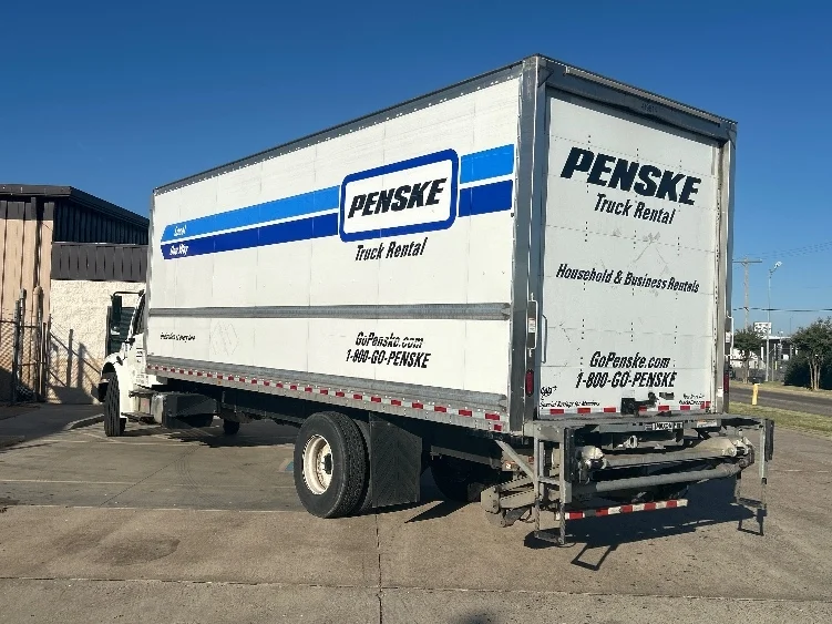 2022 Freightliner M2 106 in Tulsa, OK — photo 6