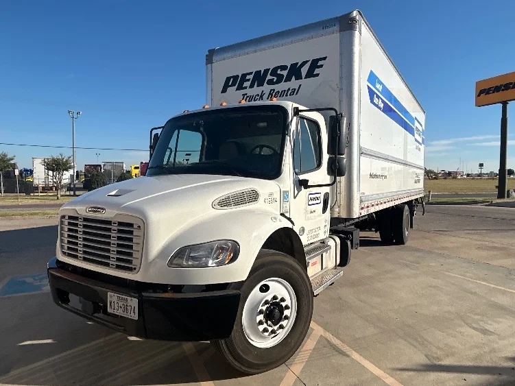 2022 Freightliner M2 106 in Tulsa, OK — photo 3