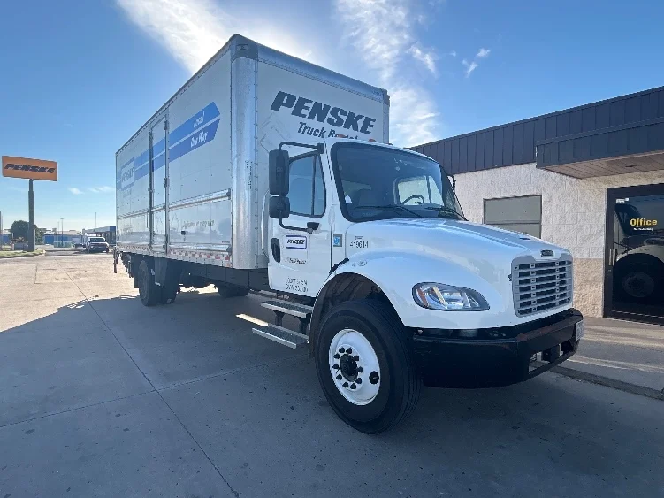 2022 Freightliner M2 106 in Tulsa, OK