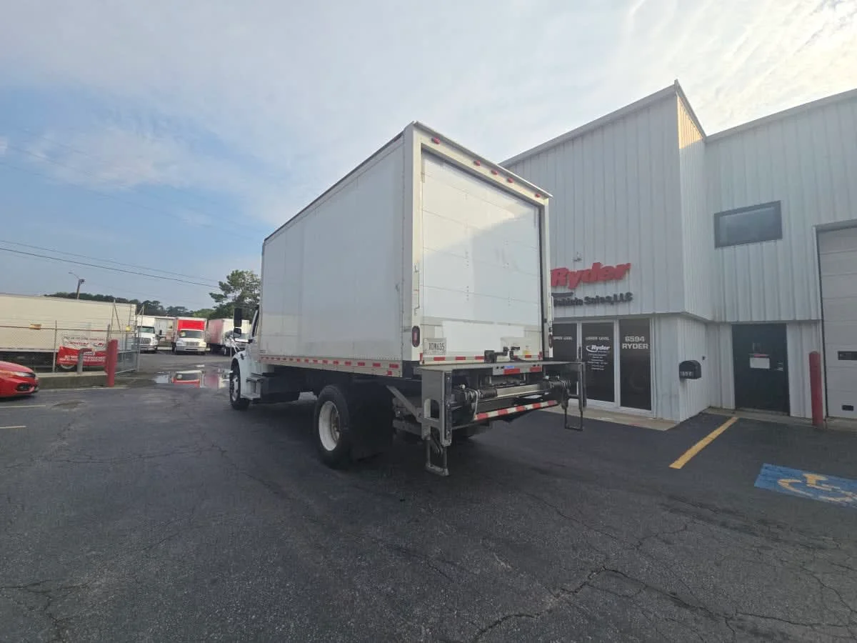 2020 Freightliner M2 106 in Doraville, GA — photo 6