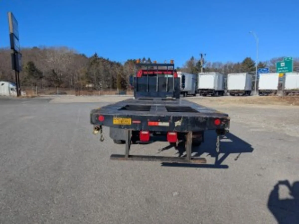 2019 Freightliner M2 106 in Salisbury, MA — photo 5