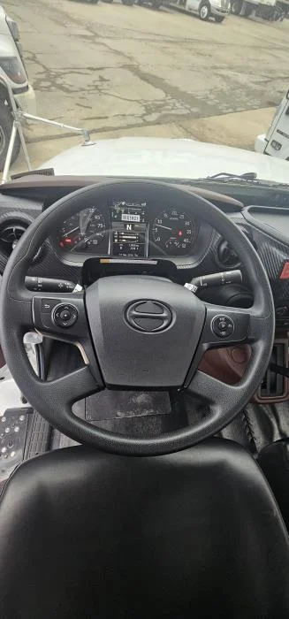 2025 Hino L6 - image 7