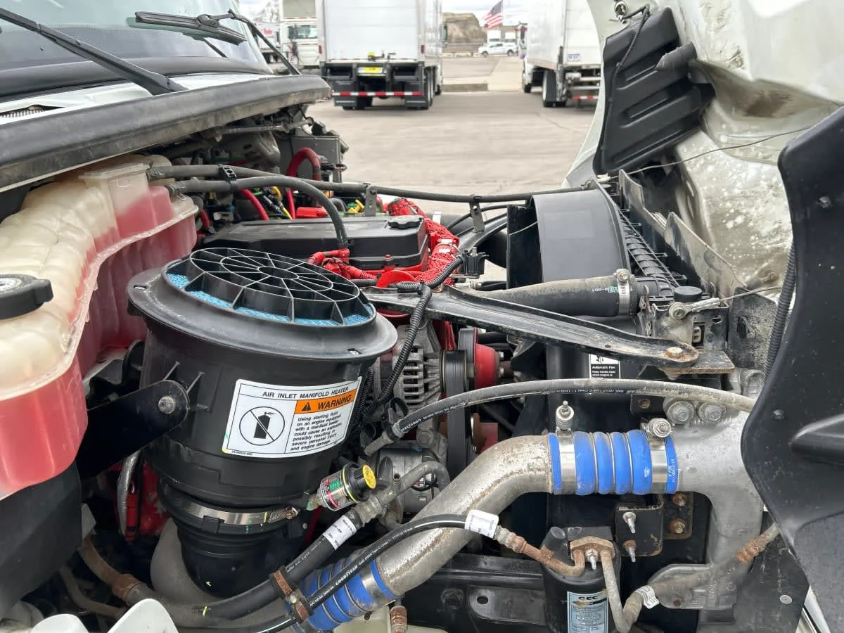 2015 Freightliner M2 106 - image 11