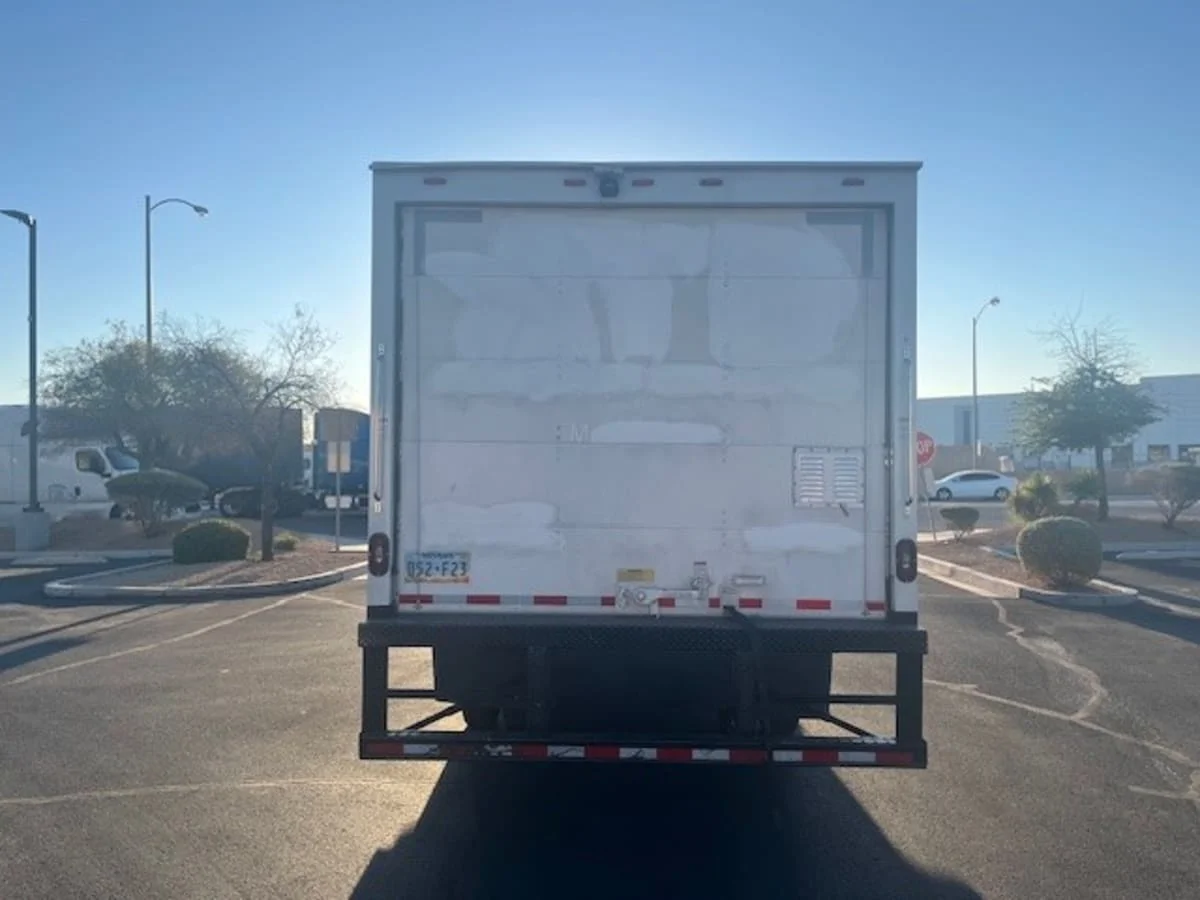 2018 Isuzu - image 5