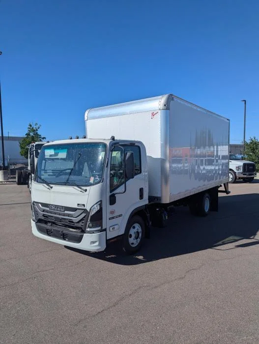 2025 Isuzu NPR - image 2