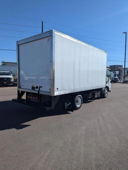 2025 Isuzu NPR - image 5