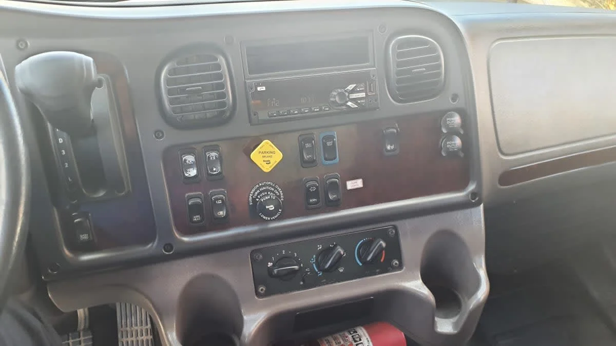 2019 Freightliner M2 106 in Springfield, MA — photo 7