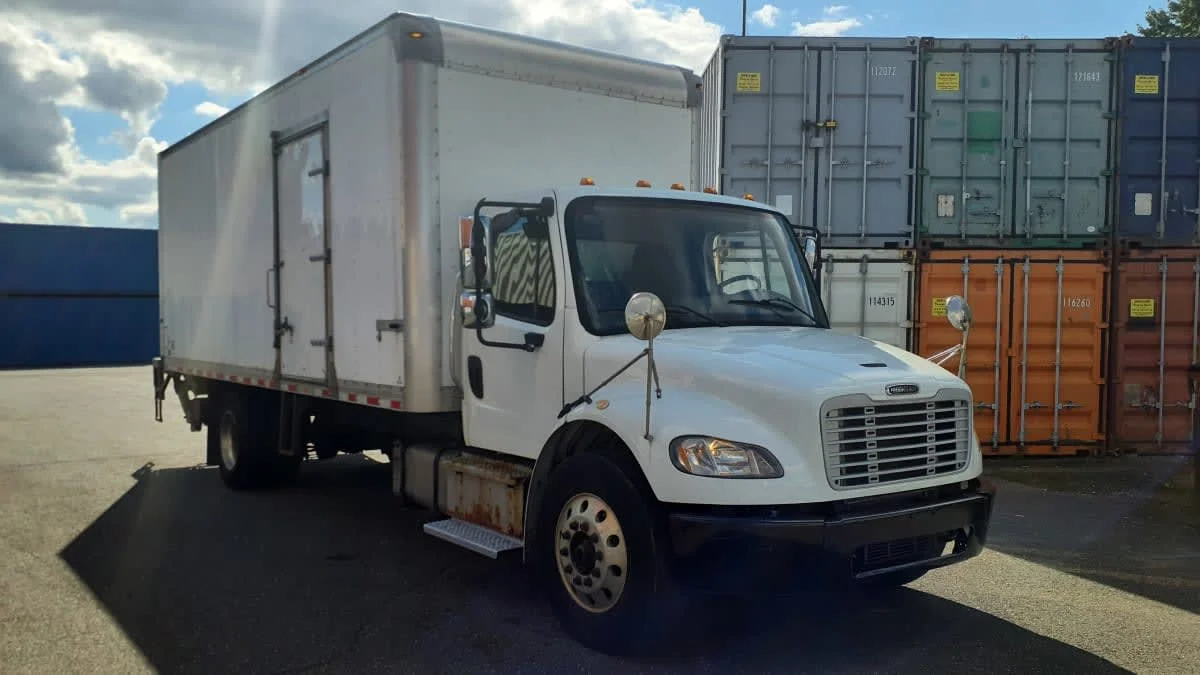 2019 Freightliner M2 106 in Springfield, MA — photo 3