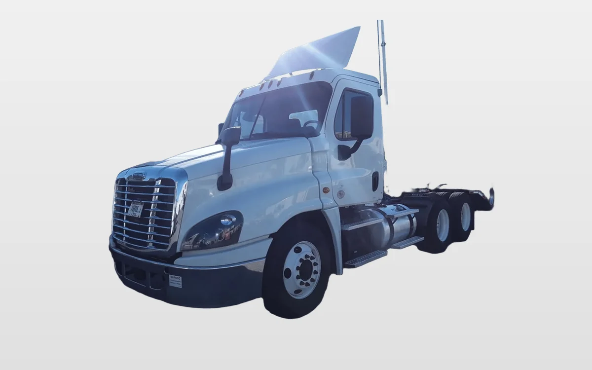 2018 Freightliner - image 1