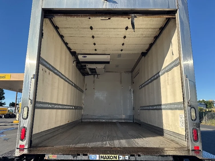 2018 Hino 268 in West Sacramento, CA — photo 8