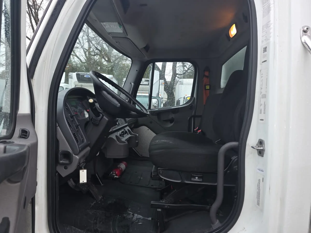 2019 Freightliner M2 106 in Bensalem, PA — photo 7