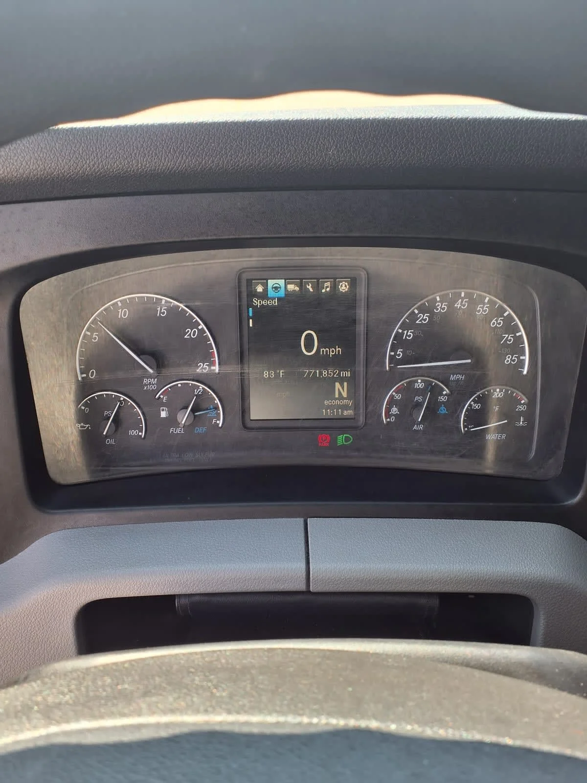 2022 Freightliner Cascadia - image 11