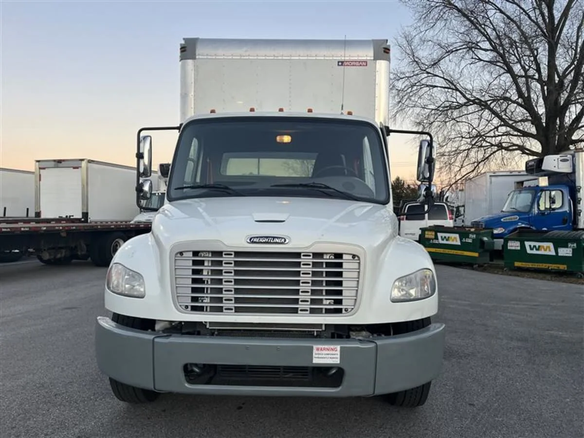 2020 Freightliner M2 106 in Beltsville, MD — photo 2