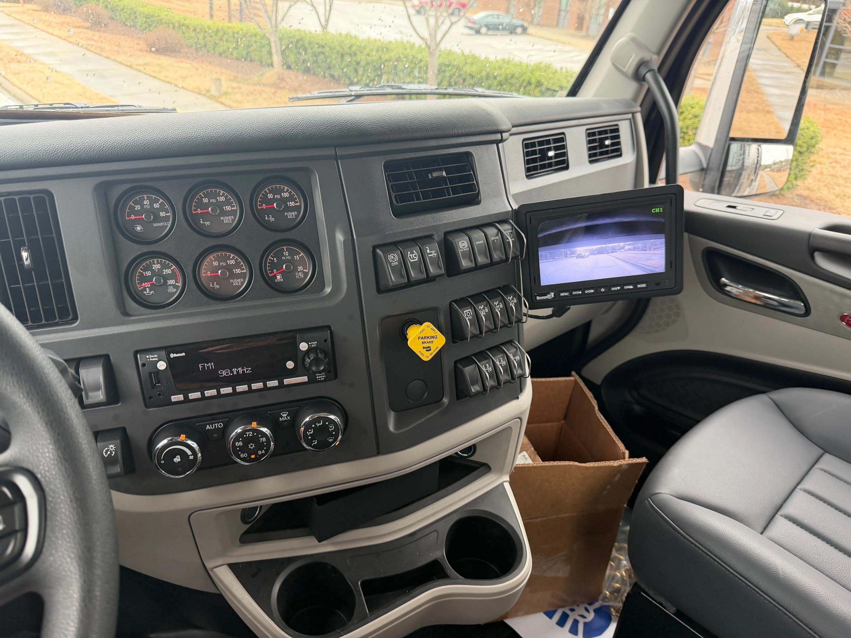 2026 Peterbilt 567 in Raleigh, NC — photo 16