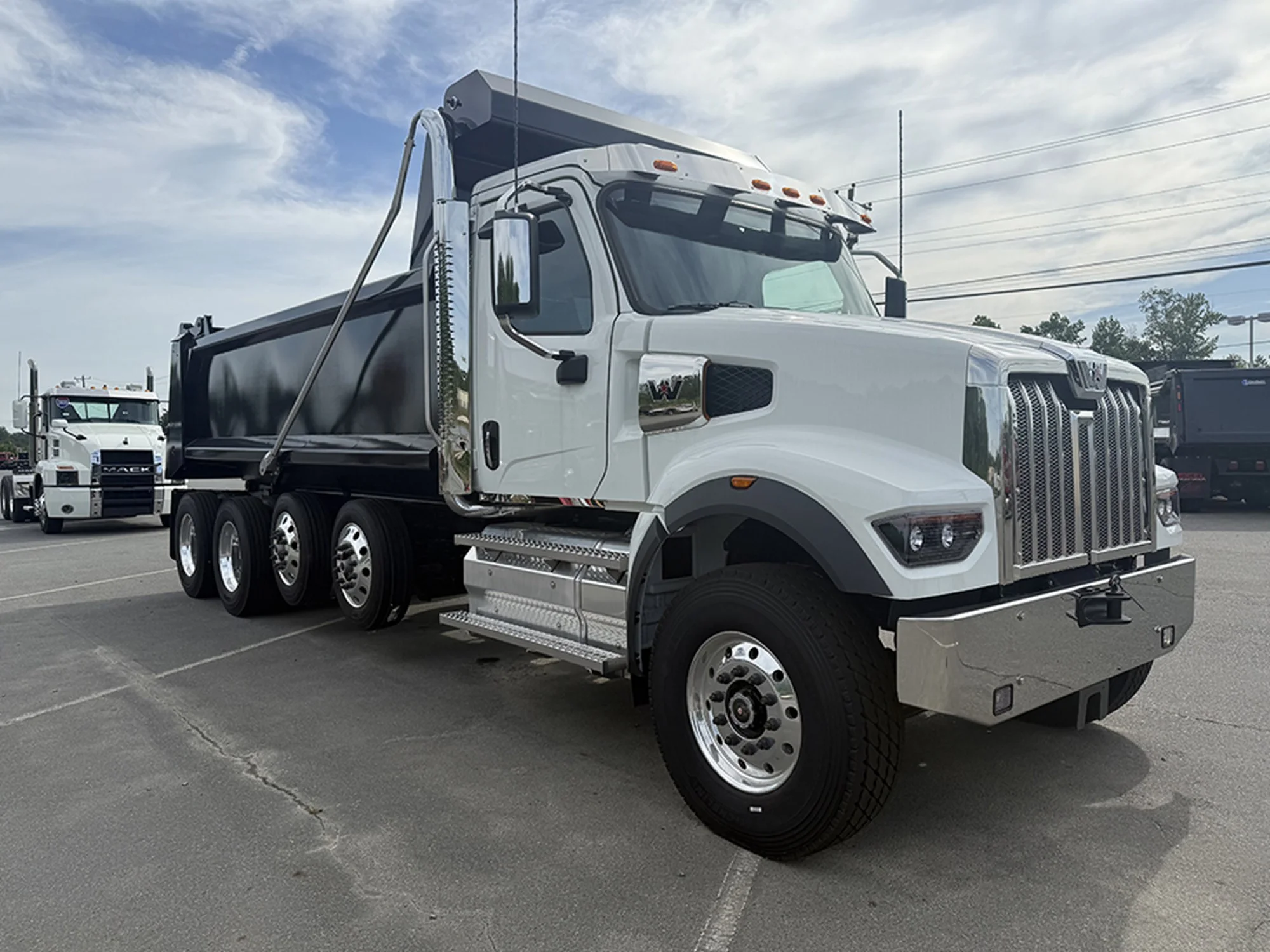 2026 Western Star 49X in Charlotte, NC — photo 2