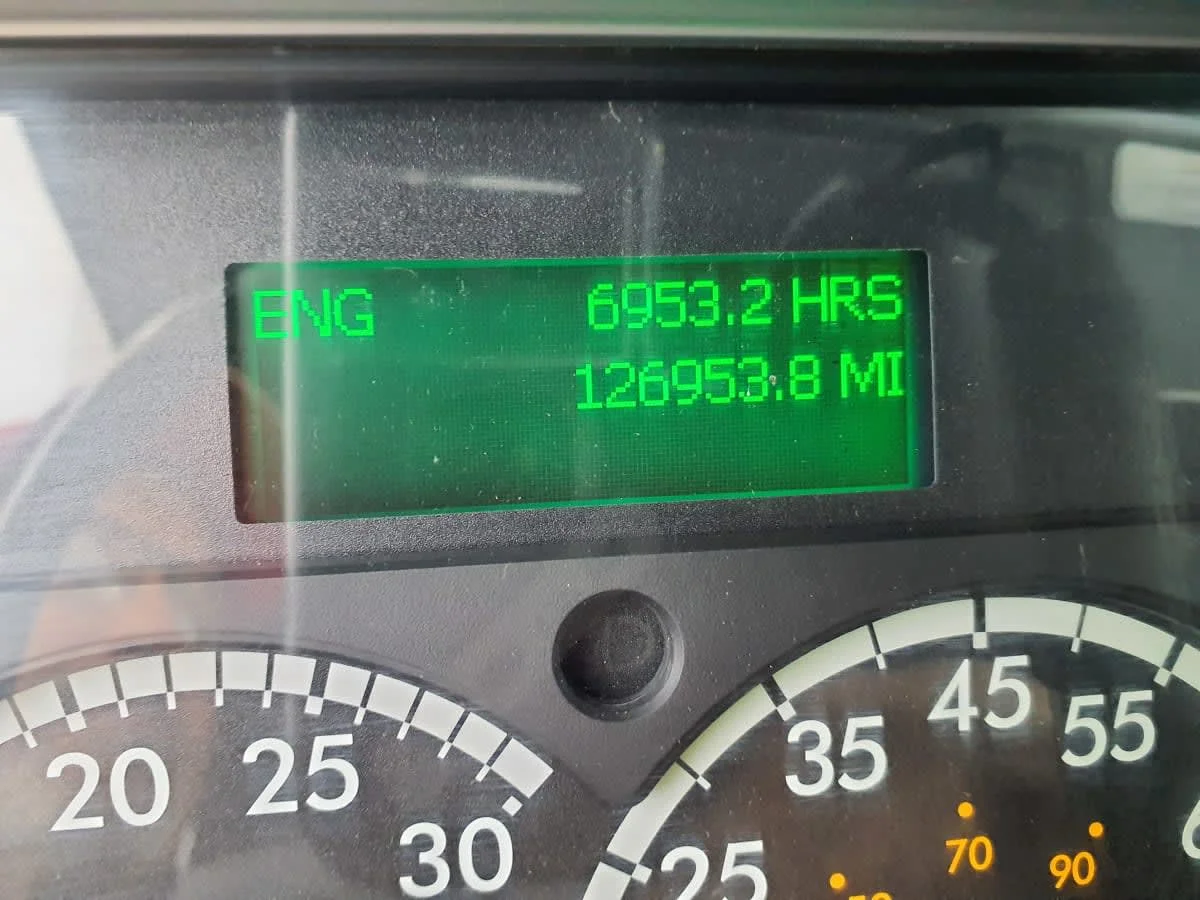 2016 Freightliner M2 106 - image 10