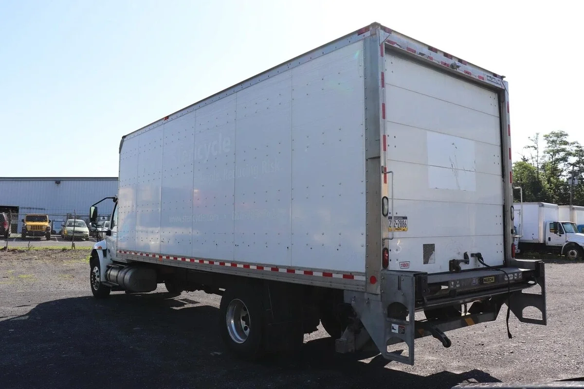 2019 International MV - image 9