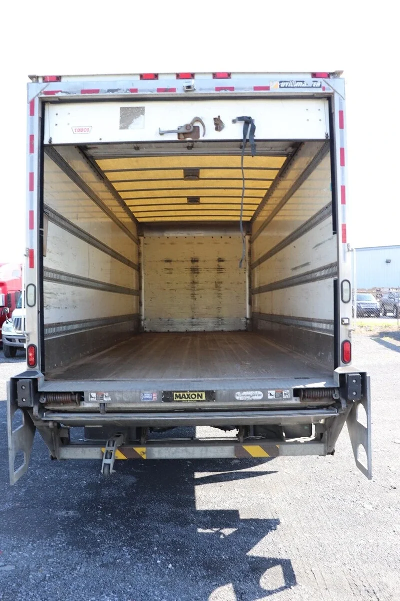 2019 International MV - image 2