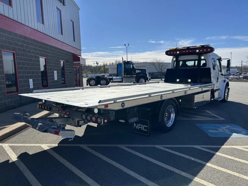 2026 Freightliner - image 8