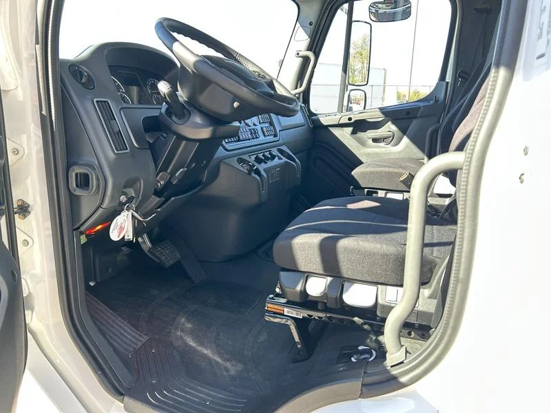 2026 Freightliner - image 19