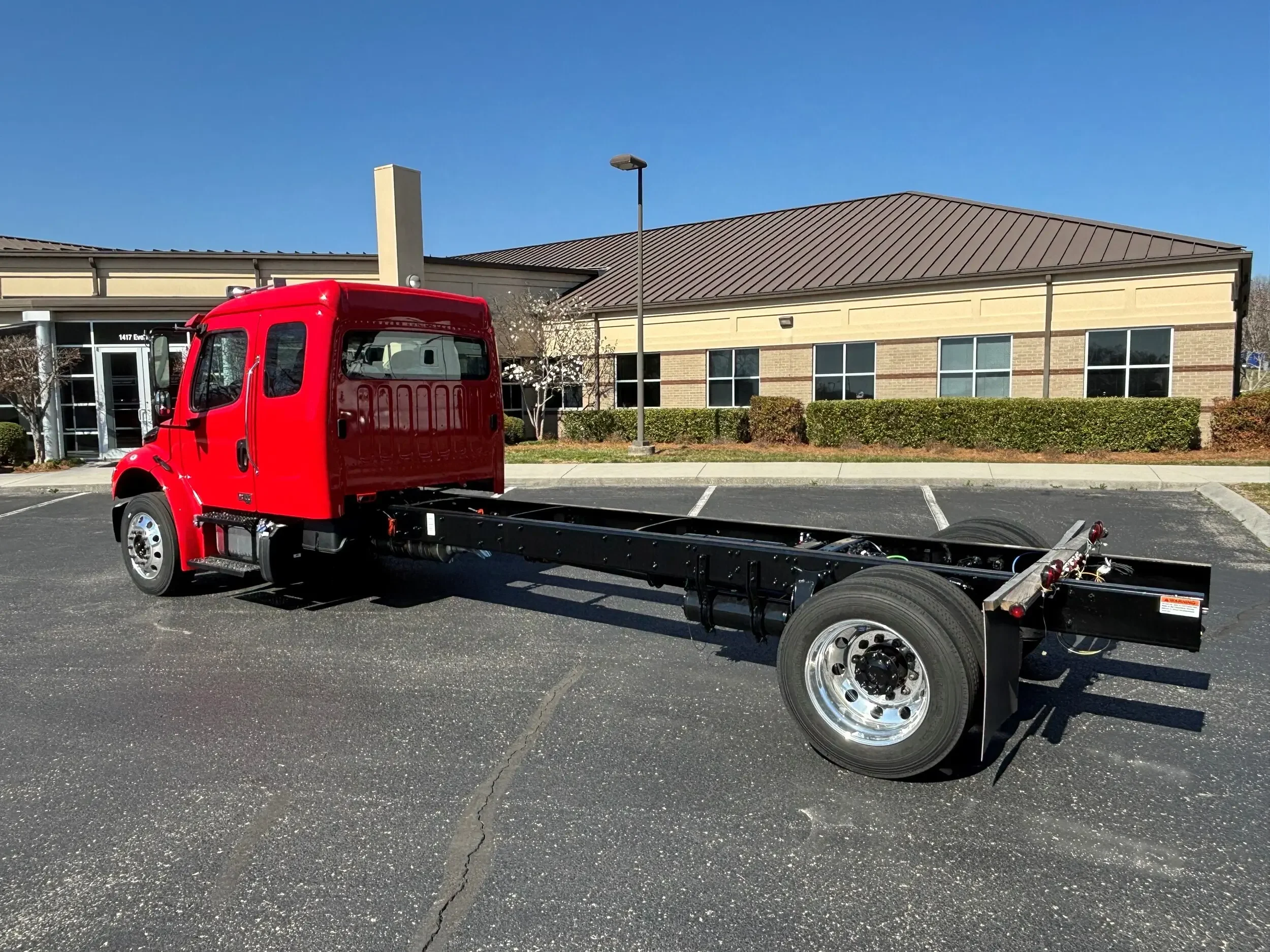 2025 Freightliner M2 106 - image 7