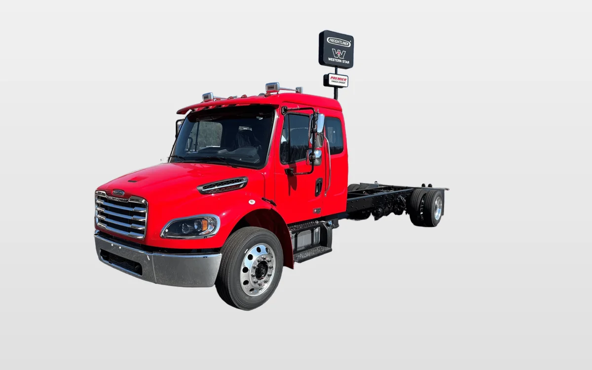 2025 Freightliner M2 106 - image 1