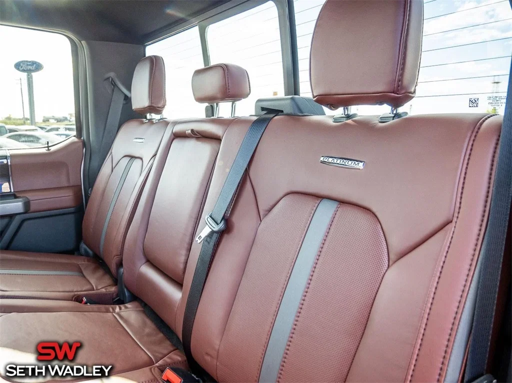 2022 Ford — photo 34