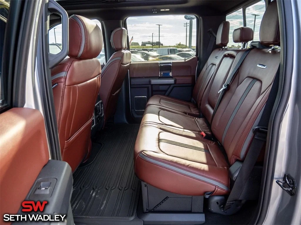 2022 Ford — photo 33
