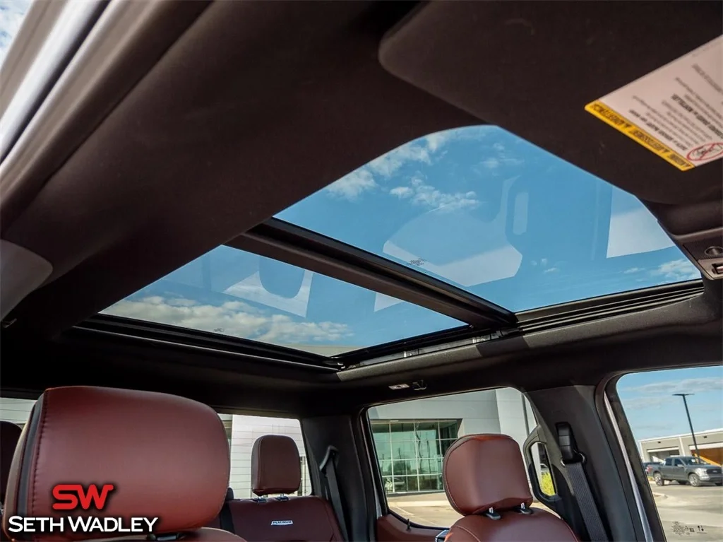 2022 Ford — photo 26