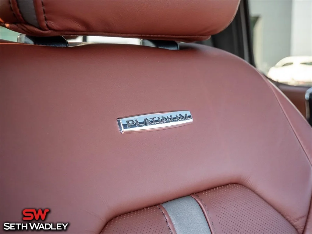 2022 Ford — photo 24