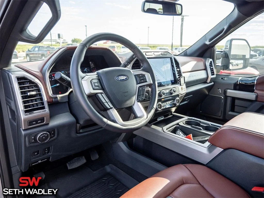 2022 Ford — photo 41