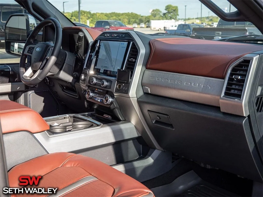 2022 Ford — photo 23