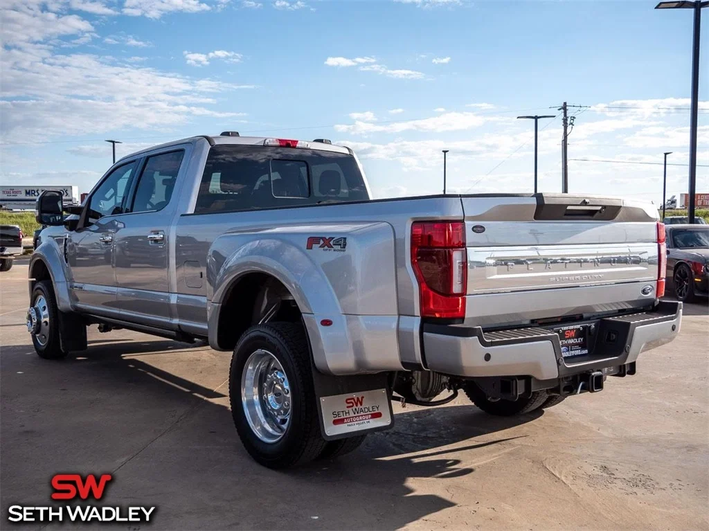 2022 Ford — photo 13