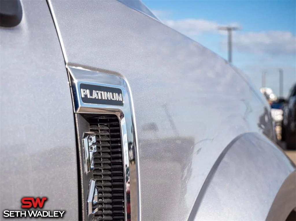 2022 Ford — photo 19