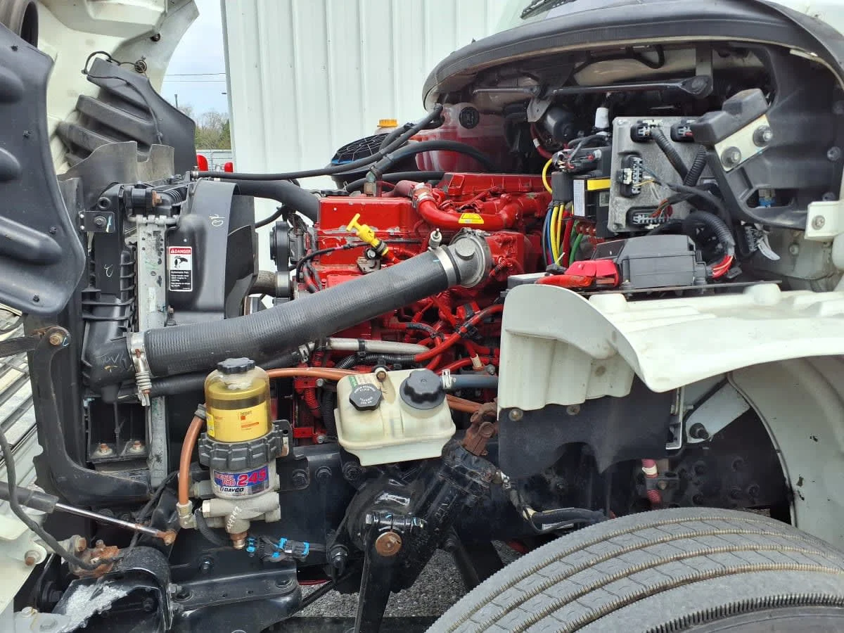 2020 Freightliner M2 106 - image 9