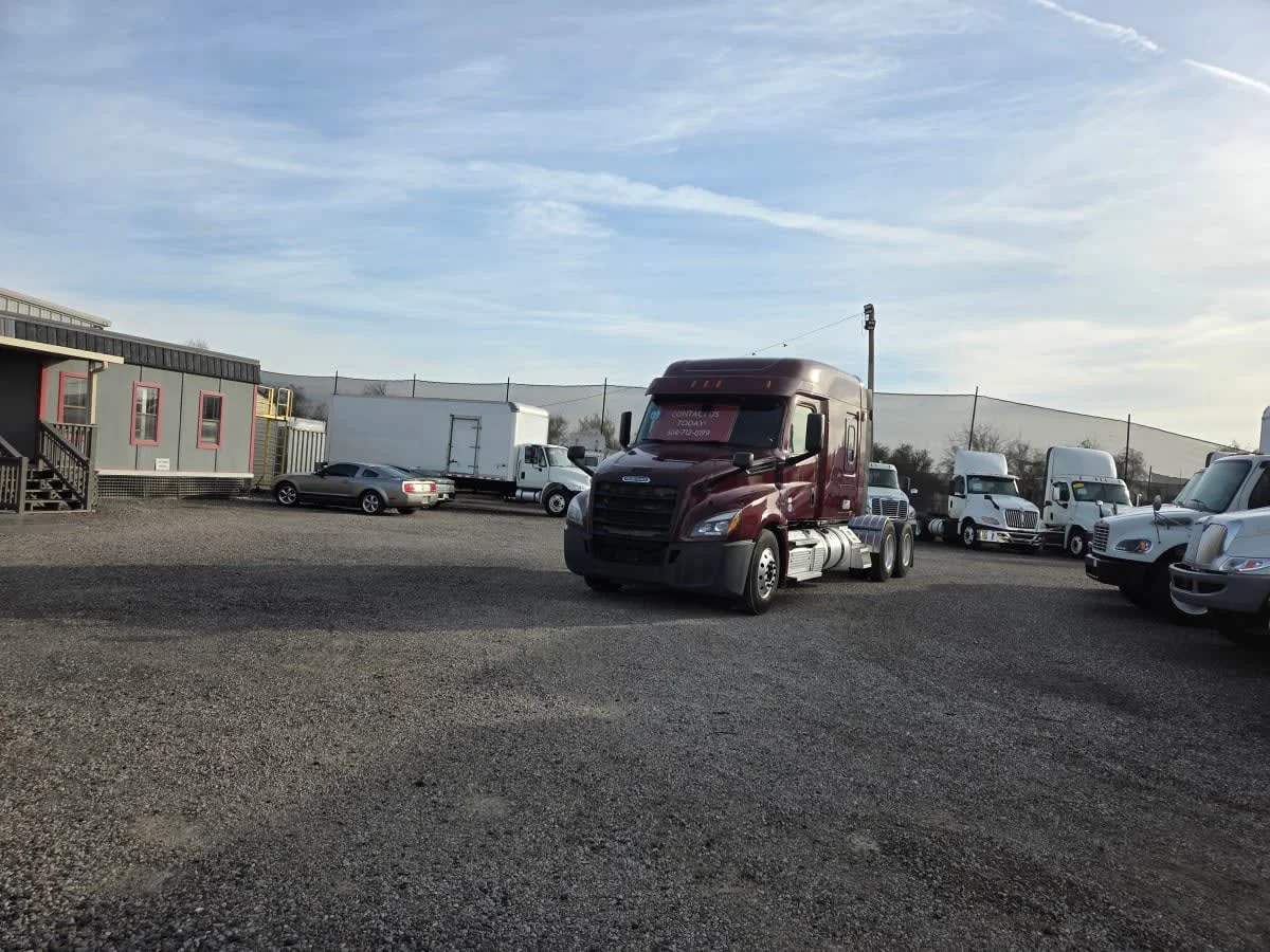 2020 Freightliner Cascadia in St. Rose, LA