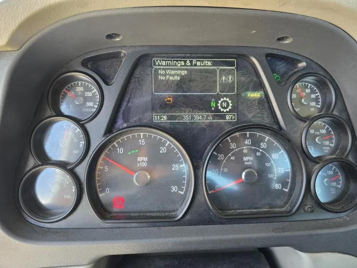 2021 Peterbilt 579 - image 14