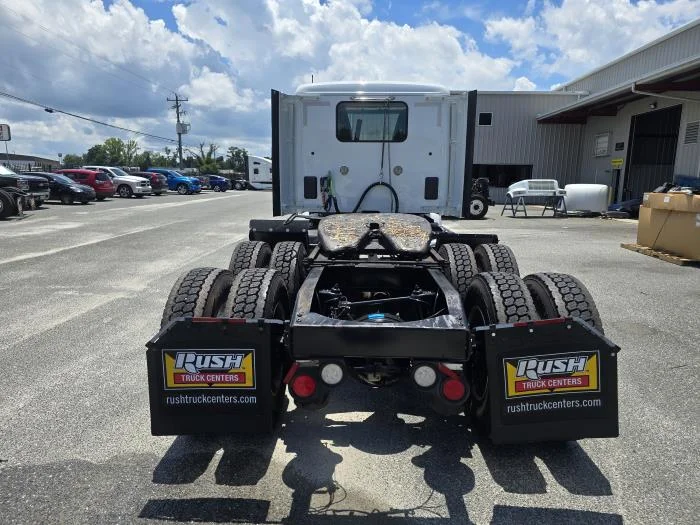 2021 Peterbilt 579 - image 5