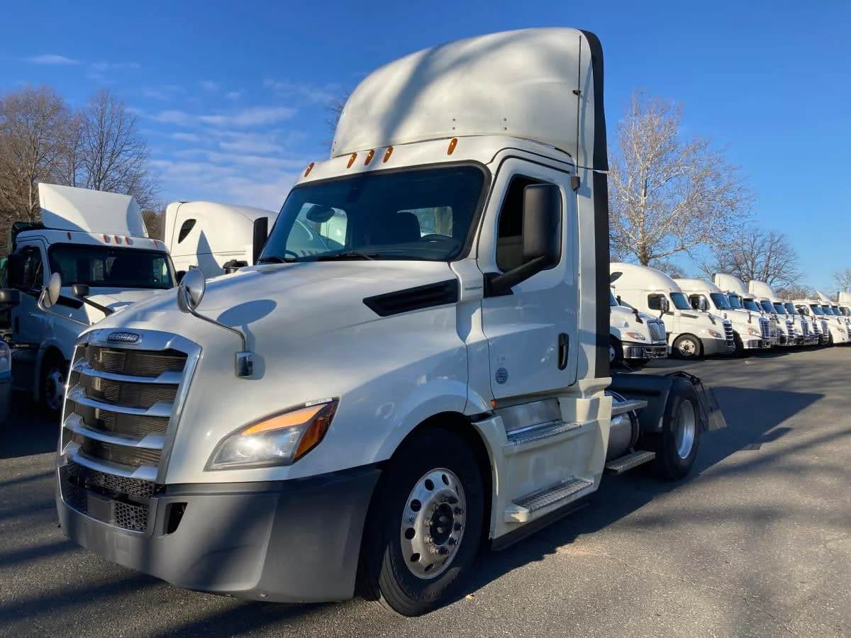 2020 Freightliner Cascadia